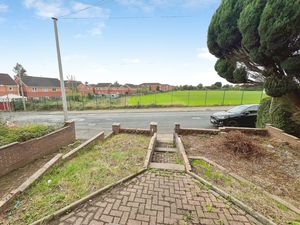 Front Garden- click for photo gallery